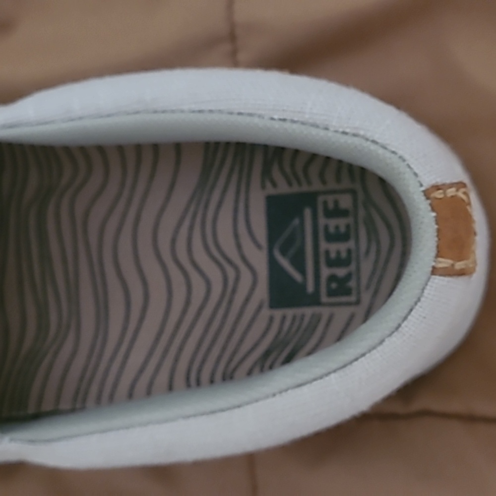 Reef Shoes - Picture 4 of 5